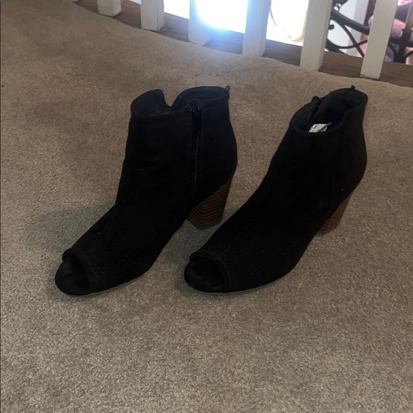 Old Navy Black Peep-Toe Ankle Boots - Picture 4 of 4